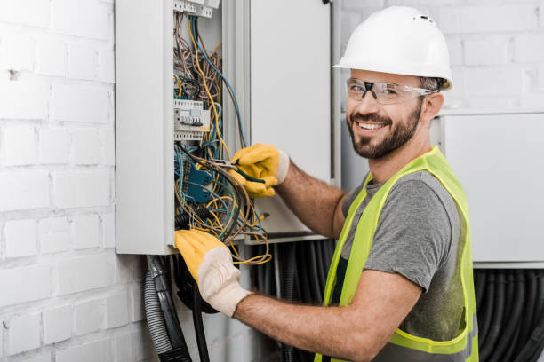 Best Local Electrician Companies  in Carson, WA